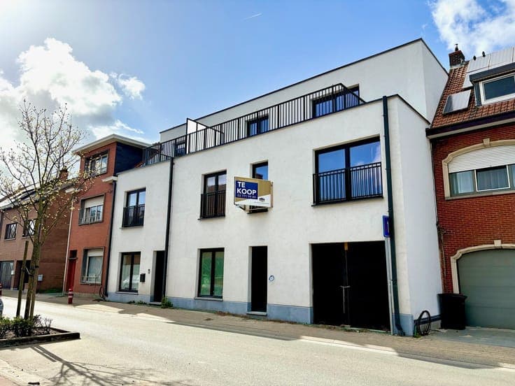 Uitzonderlijke gezinswoning met 5 slpk, vernieuwbouw, 2% ...