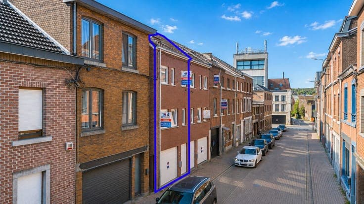 MAGNIFIQUE MAISON RÉNOVÉ - 4 CHAMBRES - SPACIEUSE - TERRASSE