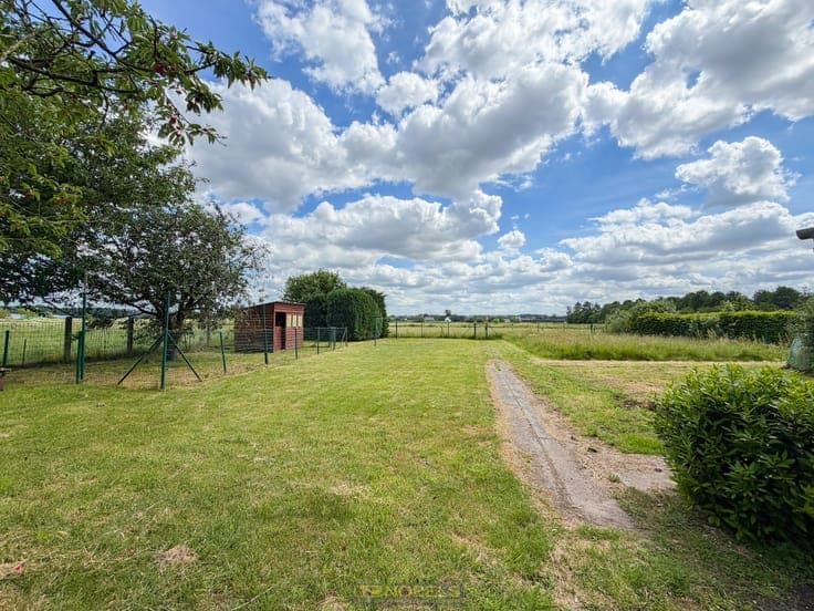 Te koop, Ruime villa op landelijke topligging nabij centr...