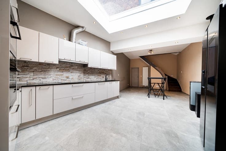 Versatile property with house and warehouse in Chênée – idea