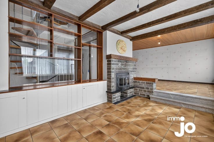 Polyvalente en ruime gezinswoning ian 385 m², 4 slaapkame...