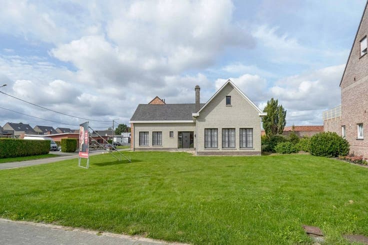 Sale - Villa Nieuwerkerken - 310,000 €