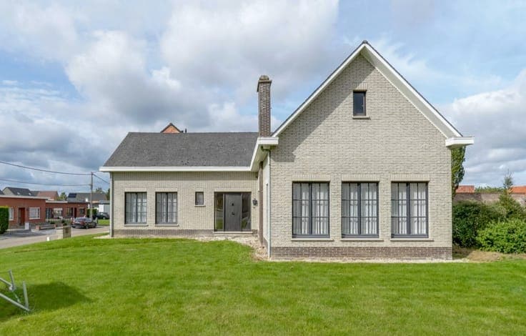 Sale - Villa Nieuwerkerken - 310,000 €