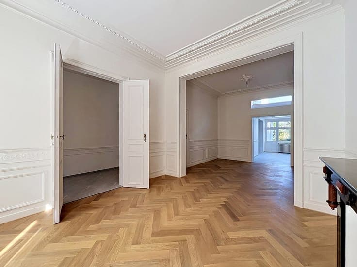 Character House to Renovate – Wavre City Center