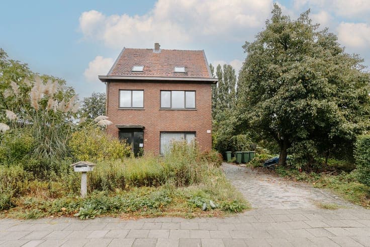 Te renoveren open bebouwing op perceel van 1.536m²