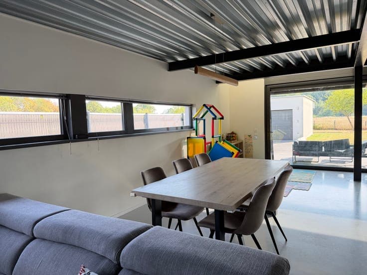 Modern Semi-Open Home (2009) | EPC A | 4 Beds | 168m²