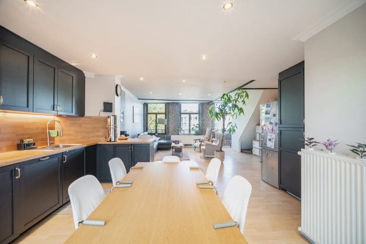 Residential and commercial building, Rue de la Montagne