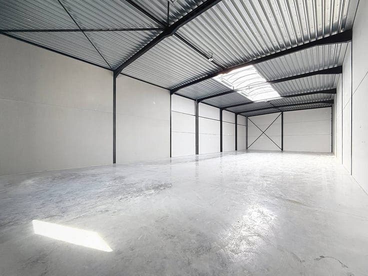 Rented new SME unit for sale in Roeselare