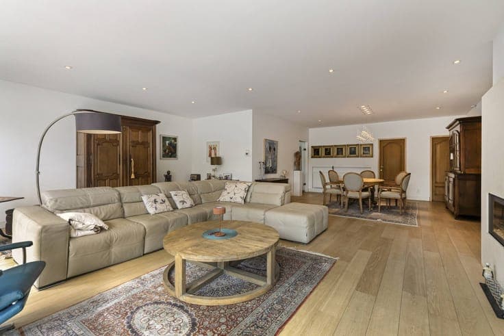 Stately home for sale in Desselgem