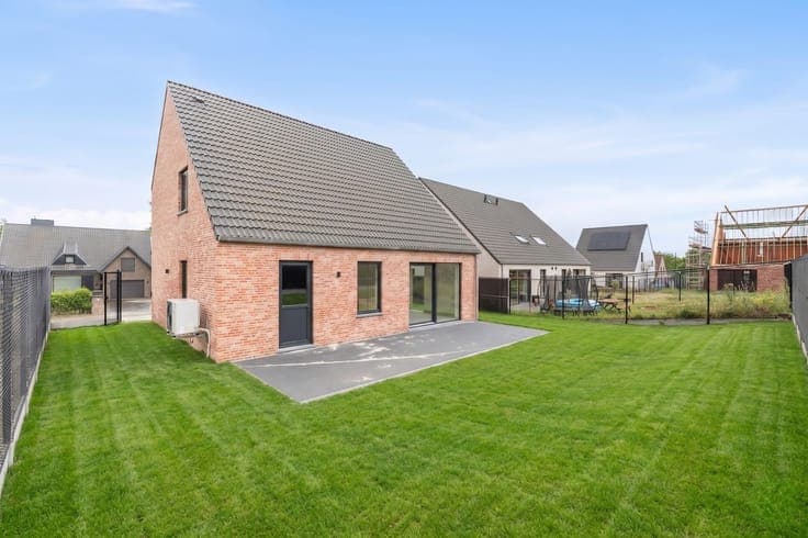 Prachtige alleenstaande nieuwbouwwoning te Hooglede