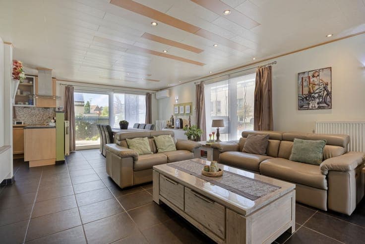 Move-in ready family home near De Schorre