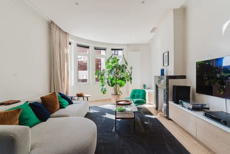 Art Deco townhouse with 4 bedrooms on De Sterre in Ghent