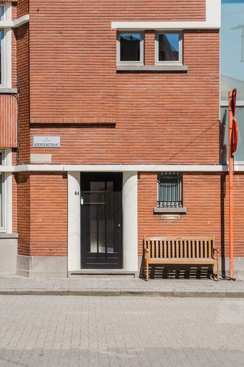 Art Deco townhouse with 4 bedrooms on De Sterre in Ghent