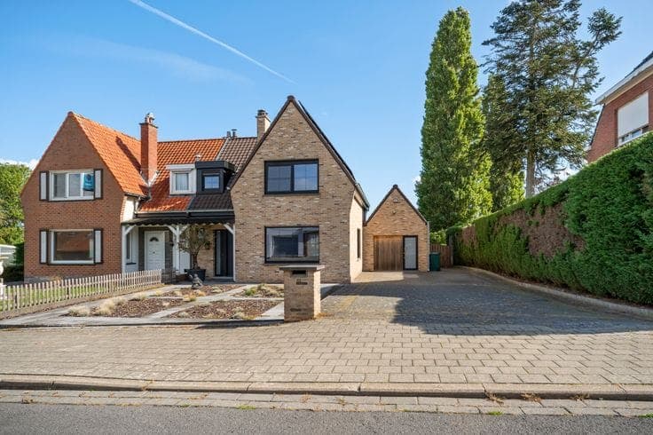 House in Marke