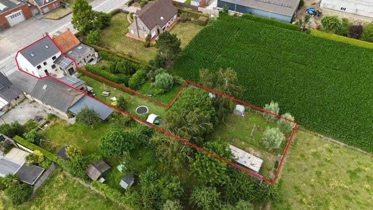 Ruime, volledig gerenoveerde woning met zonnige tuin en l...