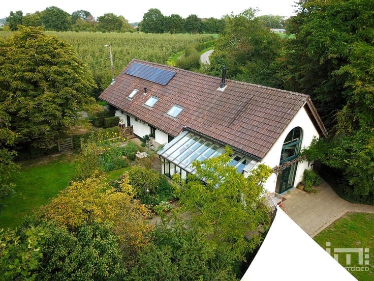 Unieke, karaktervolle woning met prachtige vide en idylli...