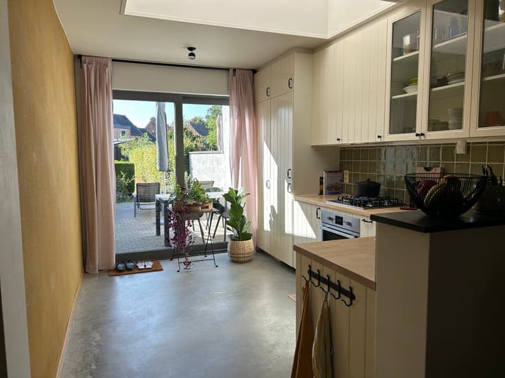 Ready-to-move-in, energy-efficient home with 3 bedrooms