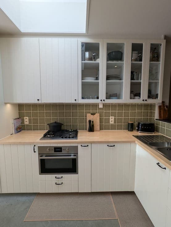 Ready-to-move-in, energy-efficient home with 3 bedrooms