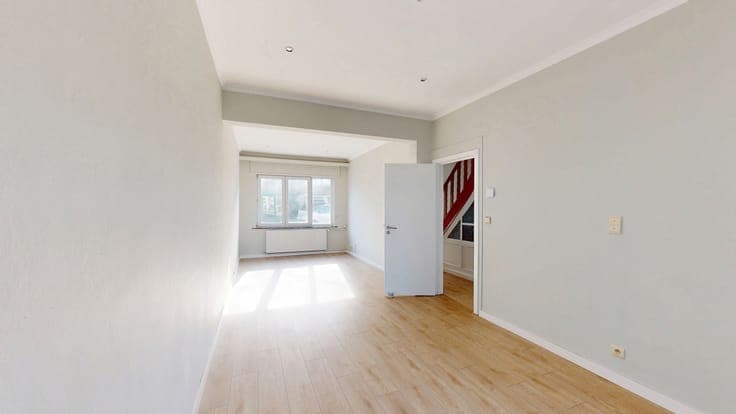 SINT-STEVENS-WOLUWE - BRIGHT 4-BEDROOM HOUSE +-159 M²