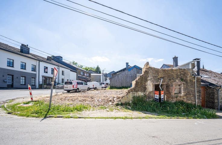 Building plot in the heart of Corbion, close to the Semois.