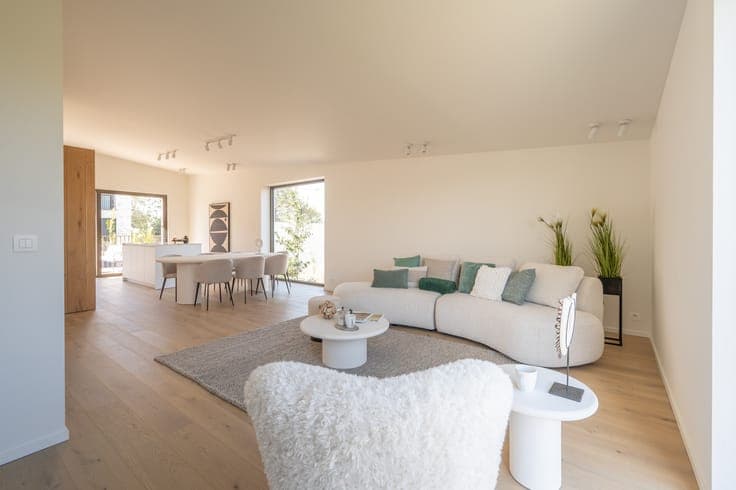 Hoekwoning in autovrij parkdomein met terrassen en privat...