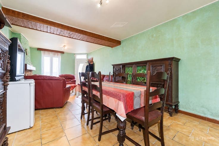JOLIE MAISON - 2 CH - GARAGE - JARDIN + TERRASSE !!!
