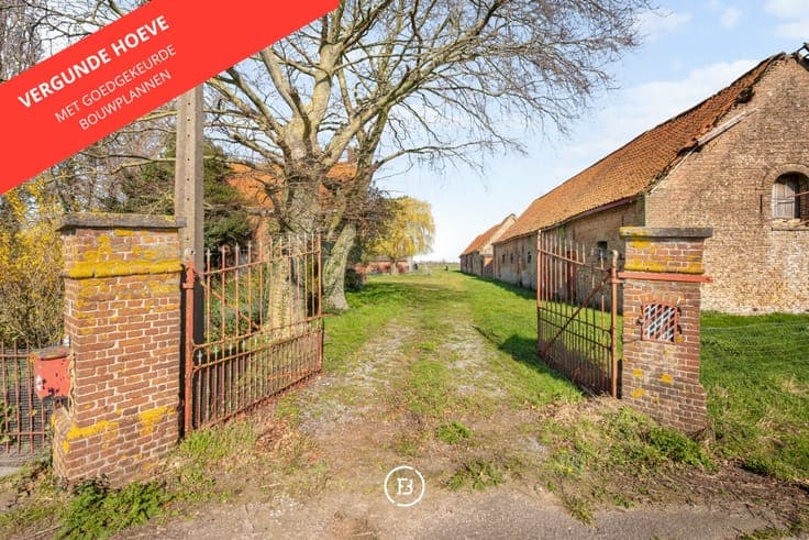 Farmhouse with approved building plans