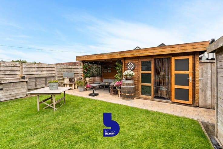 Instapklare gezinswoning met ruime tuin en garage