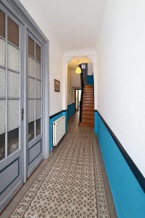 SINGLE-FAMILY HOUSE 5-BEDROOM WITH GARDEN