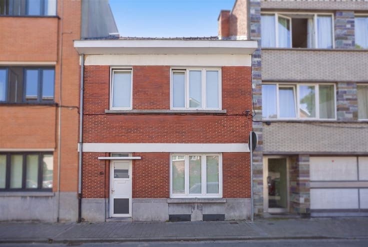 Charming and spacious family home with a south-facing garde