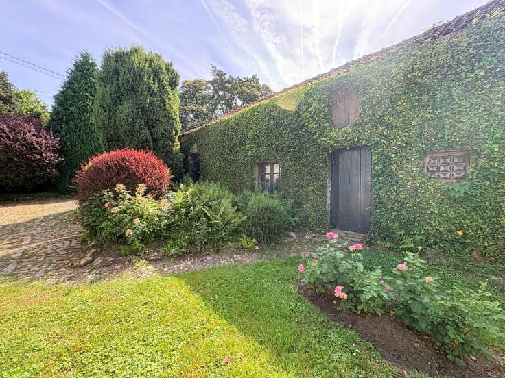 Love at first sight: charm, workshop, big garden