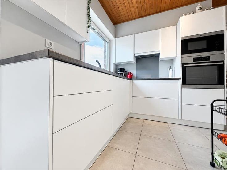 Ruime open bebouwing met mogelijkheden tot kangoeroewonin...