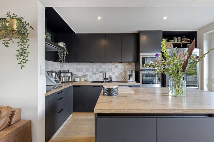 Spacious first floor with garden, terrace and EPC A in Gentb