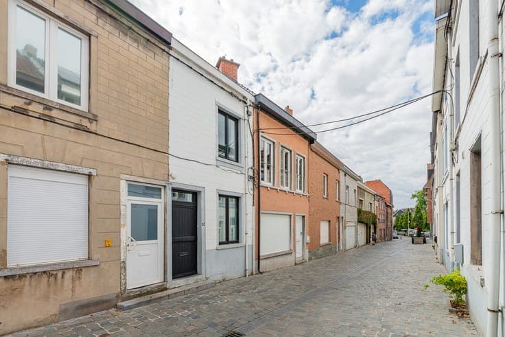 renovation home with courtyard in central Halle