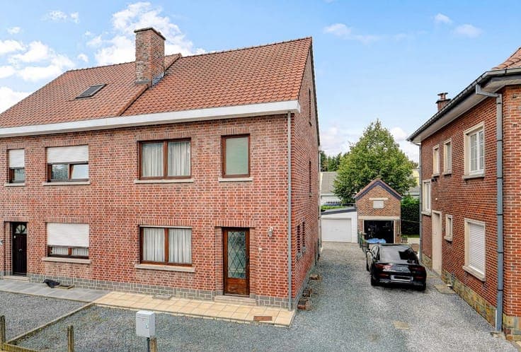 Home with garden and garage in Overijse
