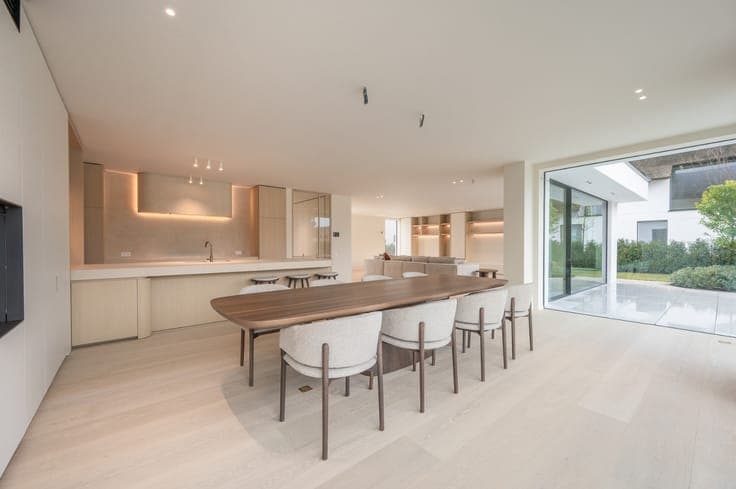 A luxurious newly built villa situated on the outskirts o...