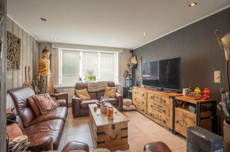 Instapklare rijwoning met garage, 3 slaapkamers en buiten...
