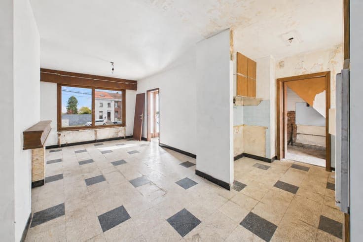 Two-bedroom single-level house to renovate