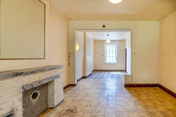 2-bedroom house to renovate