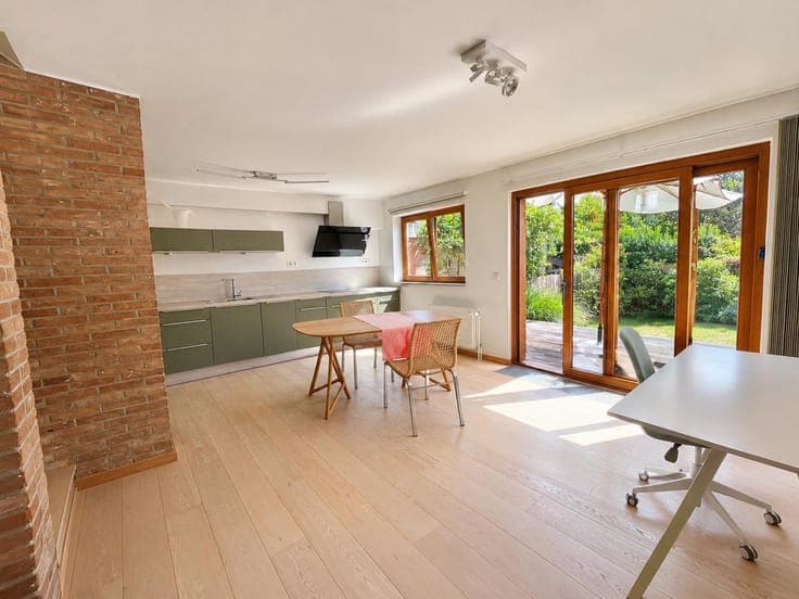 Neder-Over-H. – Renovated house, EPC D, garden & garage