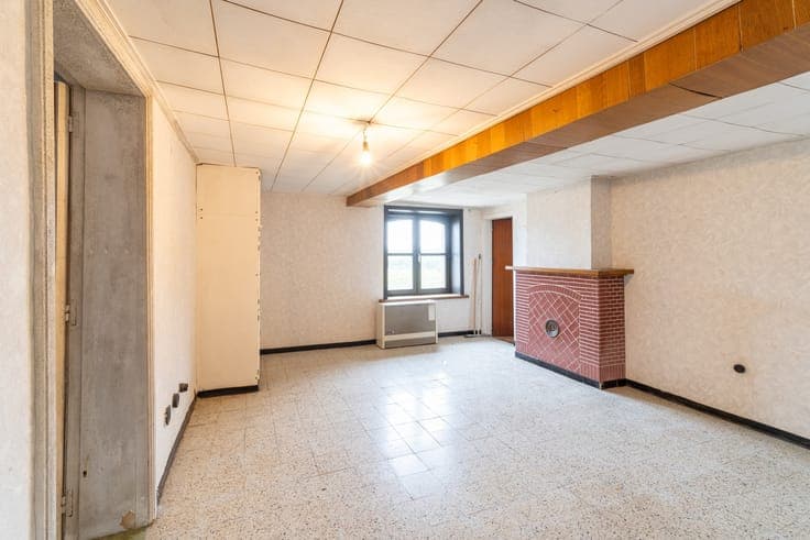 Te renoveren HOEVE met BIJGEBOUW op 4.310m²!!