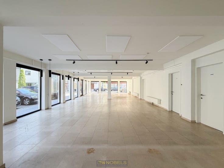 Te koop, Veelzijdige investeringseigendom op toplocatie i...