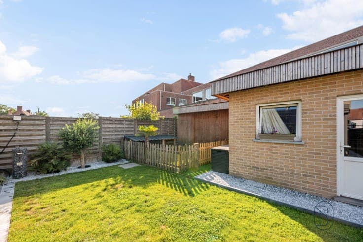 Move-in Ready, Energy-Efficient Semi-Detached Home