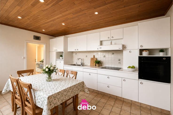 Charmante gezinswoning met historische gevel, garage en u...