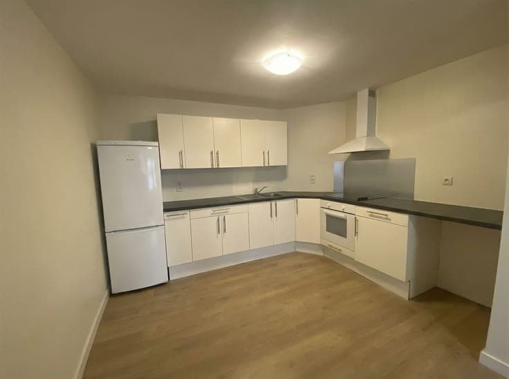 Commercial and investment property in town planning order!