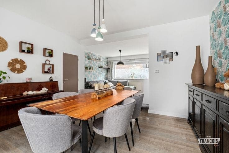 Move-in ready, recently renovated modern house in Bredene