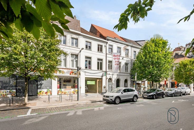 Office & retail space in central Kortrijk