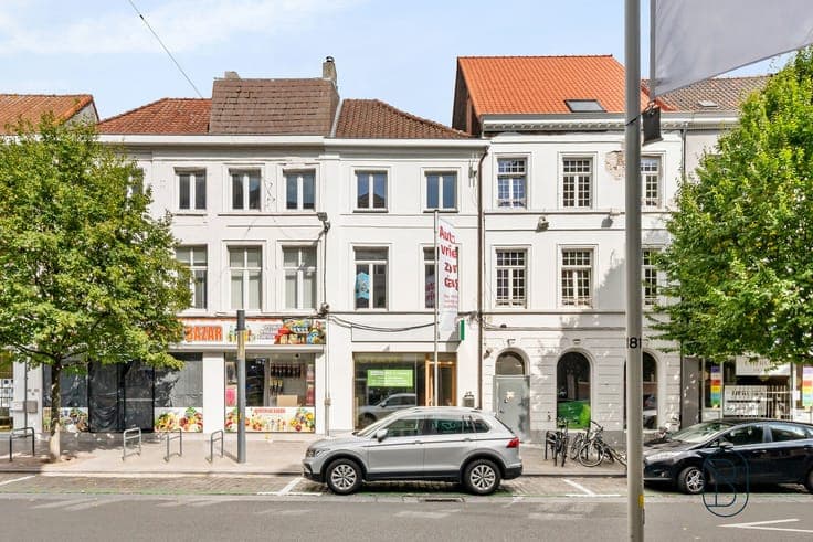 Office & retail space in central Kortrijk