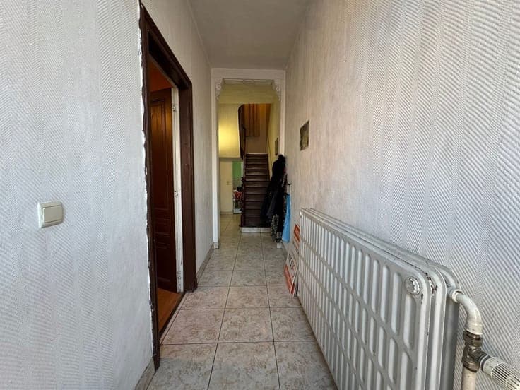 Maison spacieuse avec dépendance, garage et jardin