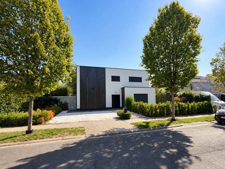 Exclusief wonen in Lint: een luxueuze villa waar comfort ...